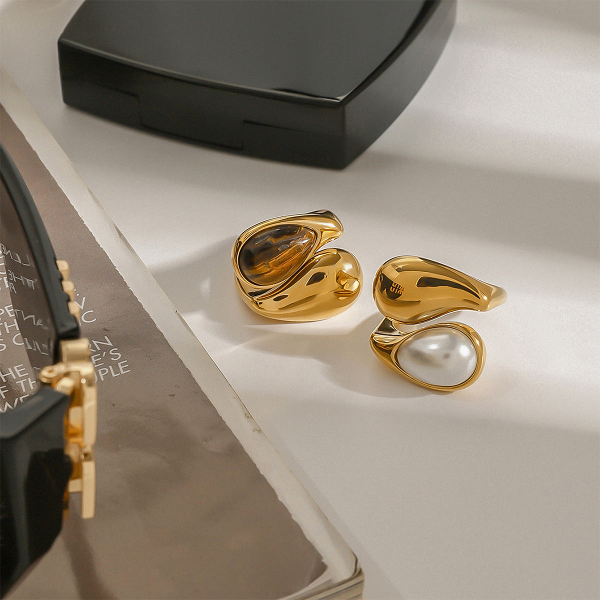 Fashionable open-ended ring