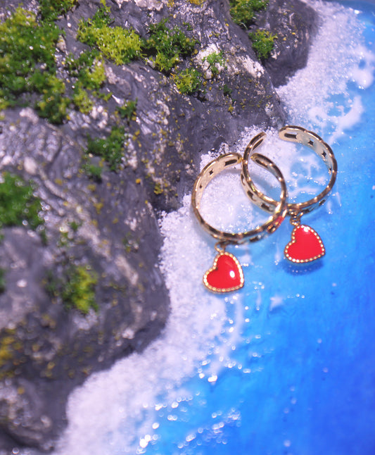 The Ocean and Love, Hidden in a Tiny World