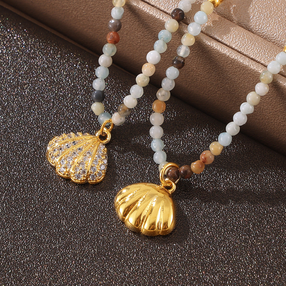Shell with Zirconia Pendant