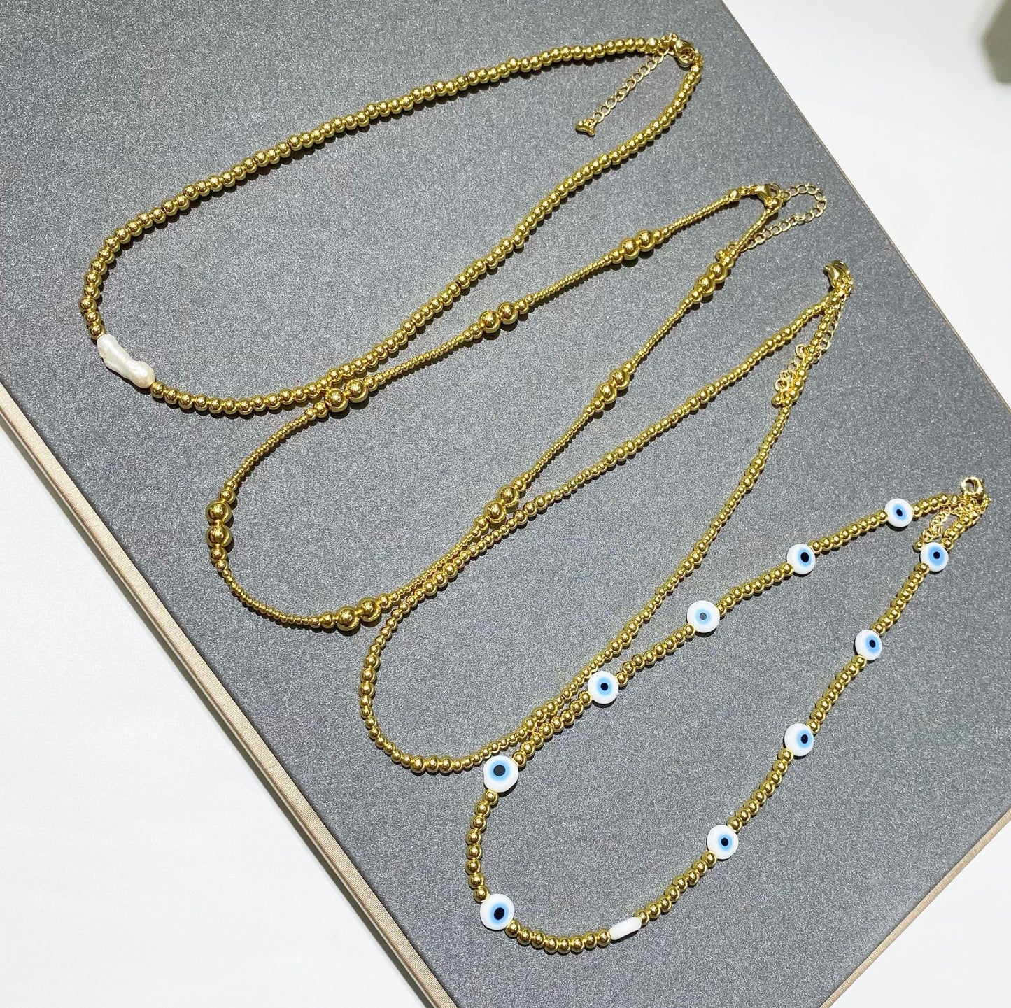 Natural pearl necklace