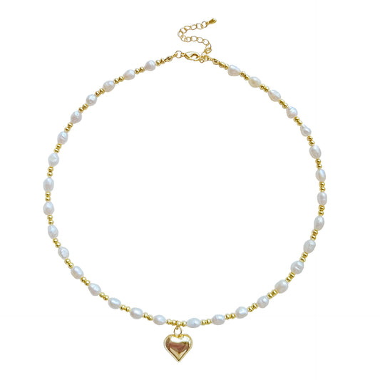 Pearl necklace love pendant